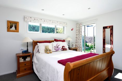 Photo of property in 355 Princes Drive, Britannia Heights, Nelson, 7010