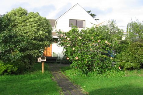 Photo of property in 8 Waipuia Place, Greenhithe, Auckland, 0632