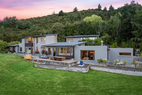 Photo of property in 691 Aubrey Road, Albert Town, Wanaka, 9305