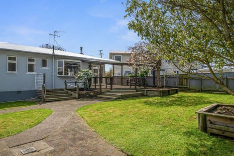 Photo of property in 162 Weraroa Road, Levin, 5510