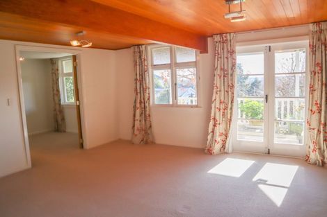 Photo of property in 1a Saint Vincent Terrace, Cashmere, Christchurch, 8022