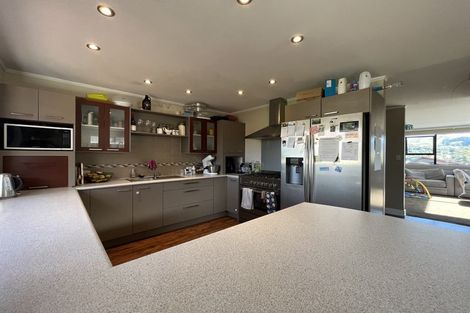 Photo of property in 4 Barque Crescent, Whitby, Porirua, 5024