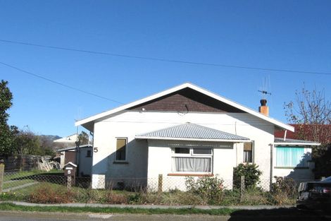 Photo of property in 5 Hadfield Street, Otaki, 5512