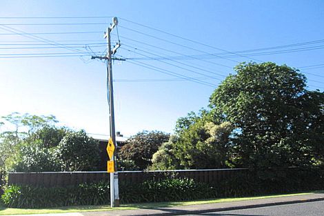 Photo of property in 189 Bleakhouse Road, Mellons Bay, Auckland, 2014