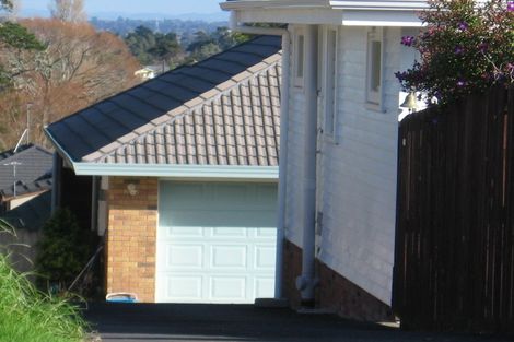Photo of property in 2/26 Bleakhouse Road, Howick, Auckland, 2014