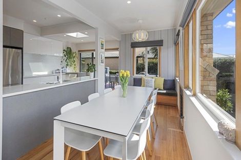 Photo of property in 18 Bolmuir Road, Forest Lake, Hamilton, 3200