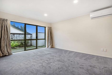 Photo of property in 24 Caulfield Place, Pukehangi, Rotorua, 3015