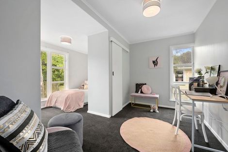 Photo of property in 11 Horoeka Street, Stokes Valley, Lower Hutt, 5019