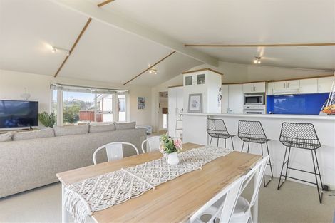 Photo of property in 80h Tirimoana Road, Te Atatu South, Auckland, 0602