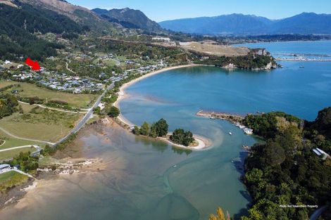 Photo of property in 36 Nyhane Drive, Ligar Bay, Takaka, 7183