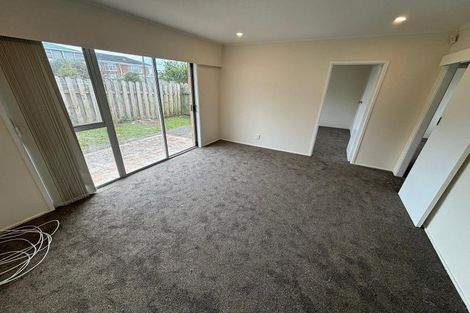 Photo of property in 8/5 Deering Place, Papatoetoe, Auckland, 2025