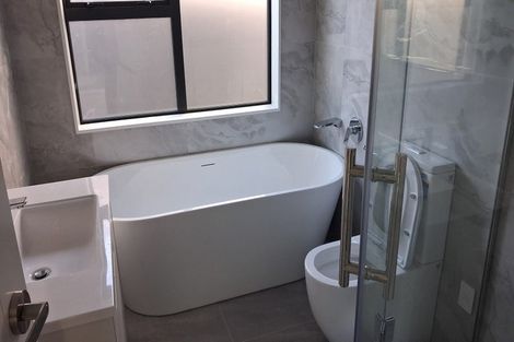 Photo of property in 3 Vanbrugh Place, Bucklands Beach, Auckland, 2014
