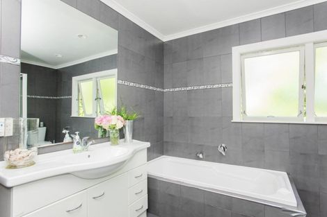 Photo of property in 9 Gaddums Hill Road, Outer Kaiti, Gisborne, 4010