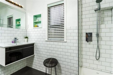 Photo of property in 33 Tui Glen Road, Birkenhead, Auckland, 0626