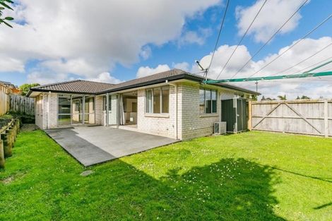 Photo of property in 15 Karika Place, Massey, Auckland, 0614