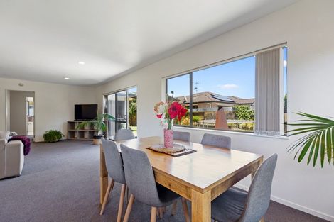 Photo of property in 65 Romana Crescent, Papamoa Beach, Papamoa, 3118