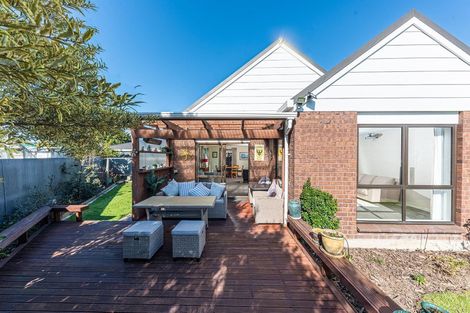 Photo of property in 156 Sawyers Arms Road, Northcote, Christchurch, 8052