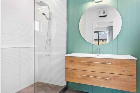 Photo of property in 22 Mcquillan Avenue, Woodend, 7610