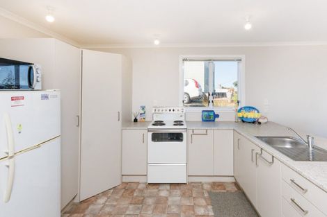 Photo of property in 13 Nelson Street, Foxton Beach, Foxton, 4815