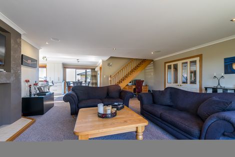 Photo of property in 330 Highcliff Road, Highcliff, Dunedin, 9013