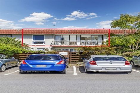 Photo of property in 9/1 Glen Road, Browns Bay, Auckland, 0630