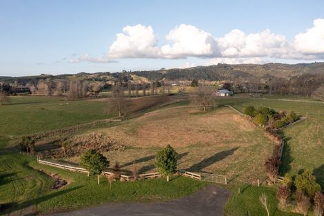 Photo of property in 150 Monument Road, Clevedon, 2582