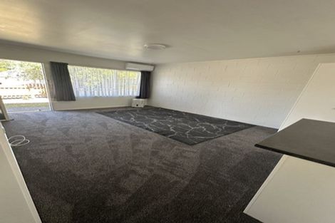 Photo of property in 2/23 Alcock Street, Mount Wellington, Auckland, 1060