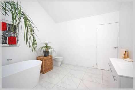 Photo of property in 450 Foxton Shannon Road, Foxton, 4893