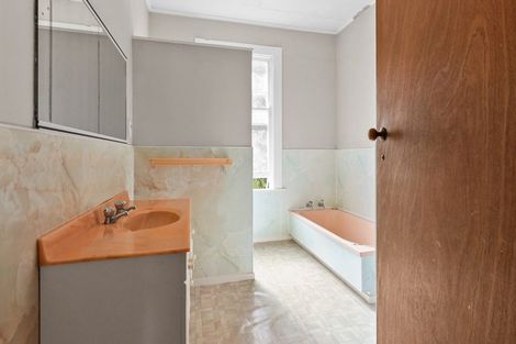 Photo of property in 1 Jellicoe Street, Waipukurau, 4200