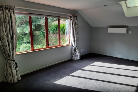 Photo of property in 21 Thatcher Crescent, Crofton Downs, Wellington, 6035