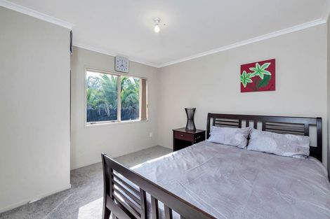 Photo of property in 7 Bibury Avenue, Henderson, Auckland, 0612