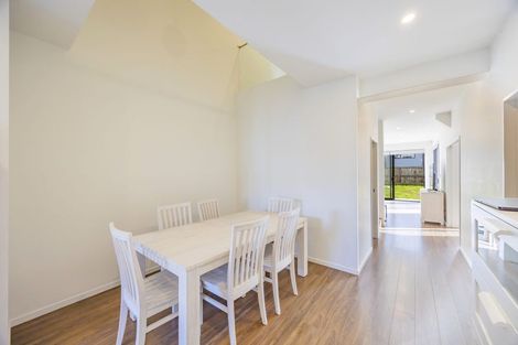 Photo of property in 27 Coast Garden Drive, Hobsonville, Auckland, 0616