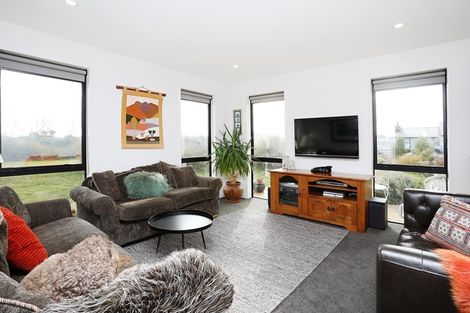 Photo of property in 81 Watt Road, Otatara, Invercargill, 9879