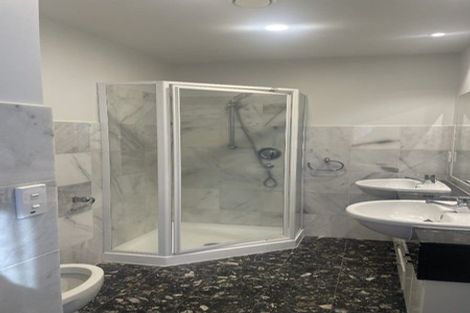 Photo of property in Mon Desir Apartments, 173 Hurstmere Road, Takapuna, Auckland, 0622