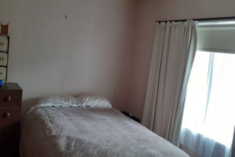 Photo of property in 1/41 Frank Evans Place, Henderson, Auckland, 0610