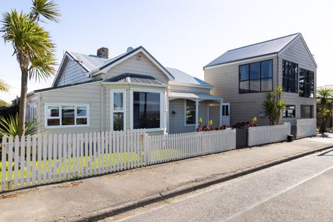 Photo of property in 653 Marine Parade, Napier South, Napier, 4110