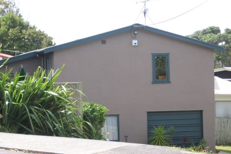 Photo of property in 71 Lyons Avenue, Murrays Bay, Auckland, 0630