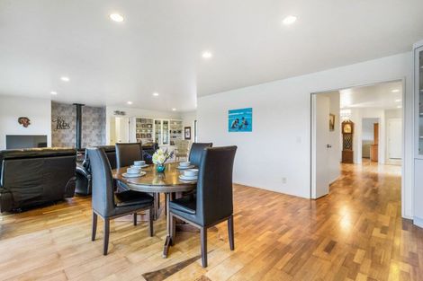 Photo of property in 239 Burtt Road, Paerata, Drury, 2578