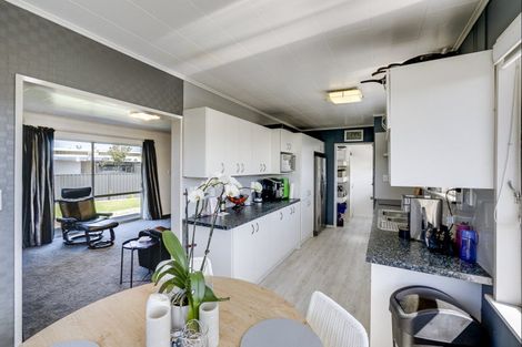 Photo of property in 51 Folkestone Drive, Flaxmere, Hastings, 4120