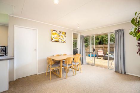 Photo of property in 119 Riversdale Drive, Merrilands, New Plymouth, 4312