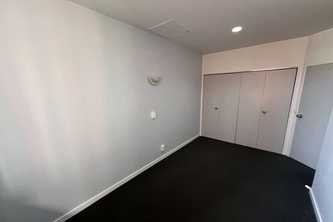 Photo of property in Terrace Tower Apartments, 126 The Terrace, Wellington Central, Wellington, 6011