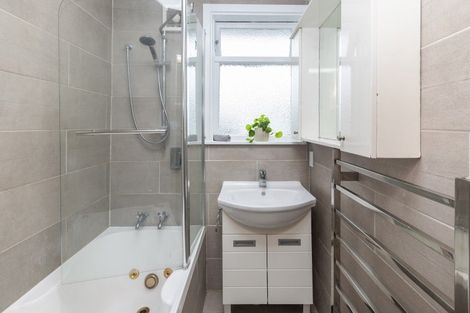 Photo of property in 4 Bellbrook Crescent, Shirley, Christchurch, 8013