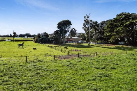 Photo of property in 1277 South Road, Manaia, Hawera, 4678