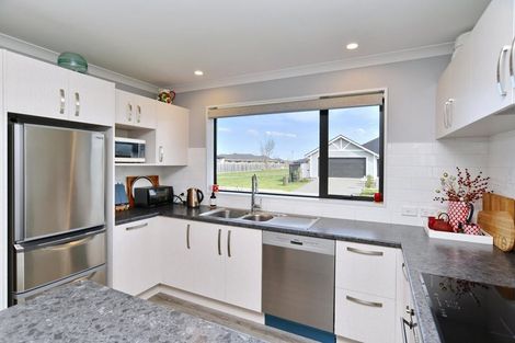 Photo of property in 11 Wearing Place, Kaiapoi, 7630