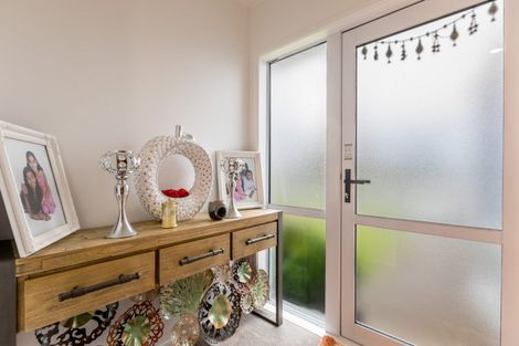 Photo of property in 4 Upham Crescent, Taradale, Napier, 4112