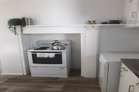 Photo of property in 33 Waldegrave Street, Palmerston North, 4410