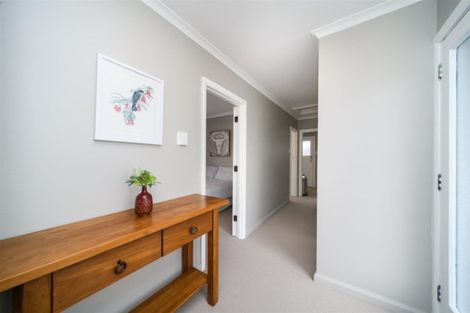 Photo of property in 2 Chester Crescent, West End, Palmerston North, 4410