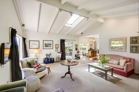 Photo of property in 18 Lucknow Road, Havelock North, 4130