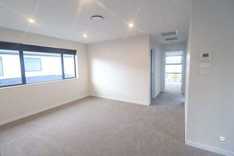 Photo of property in 16 Thomas Rielly Avenue, Hobsonville, Auckland, 0616