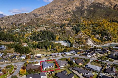 Photo of property in 14 Morning Star Terrace, Arthurs Point, Queenstown, 9371